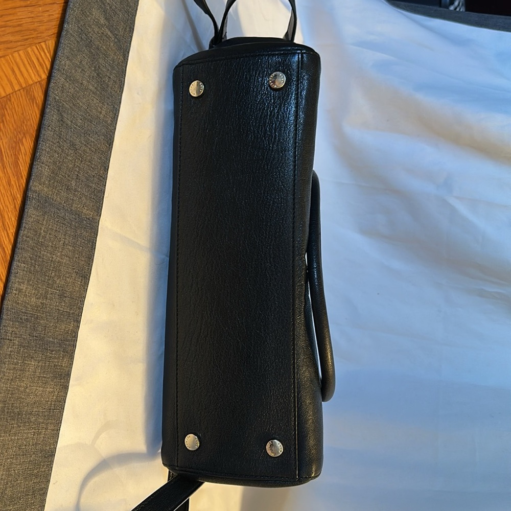 Michael Kors Snaplock Handbag Purse - Picture 17 of 17